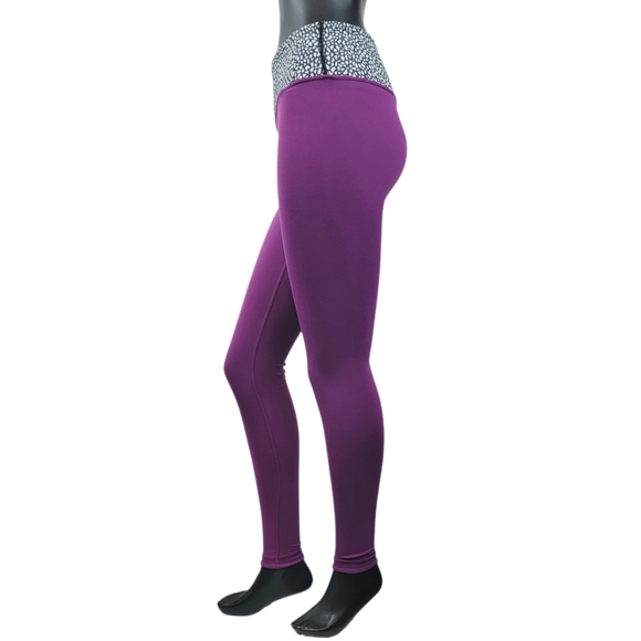 Lululemon Wunder Under Regal Plum Miss Mosaic Black Reversible Pant Size 4 - Picture 3 of 5